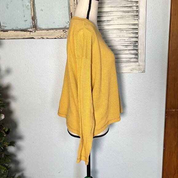 Cute Yellow Knit Sweeter by Stargazer - Picture 6 of 8